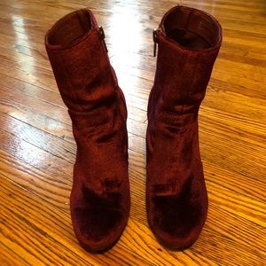 Steve Madden velvet heeled boots